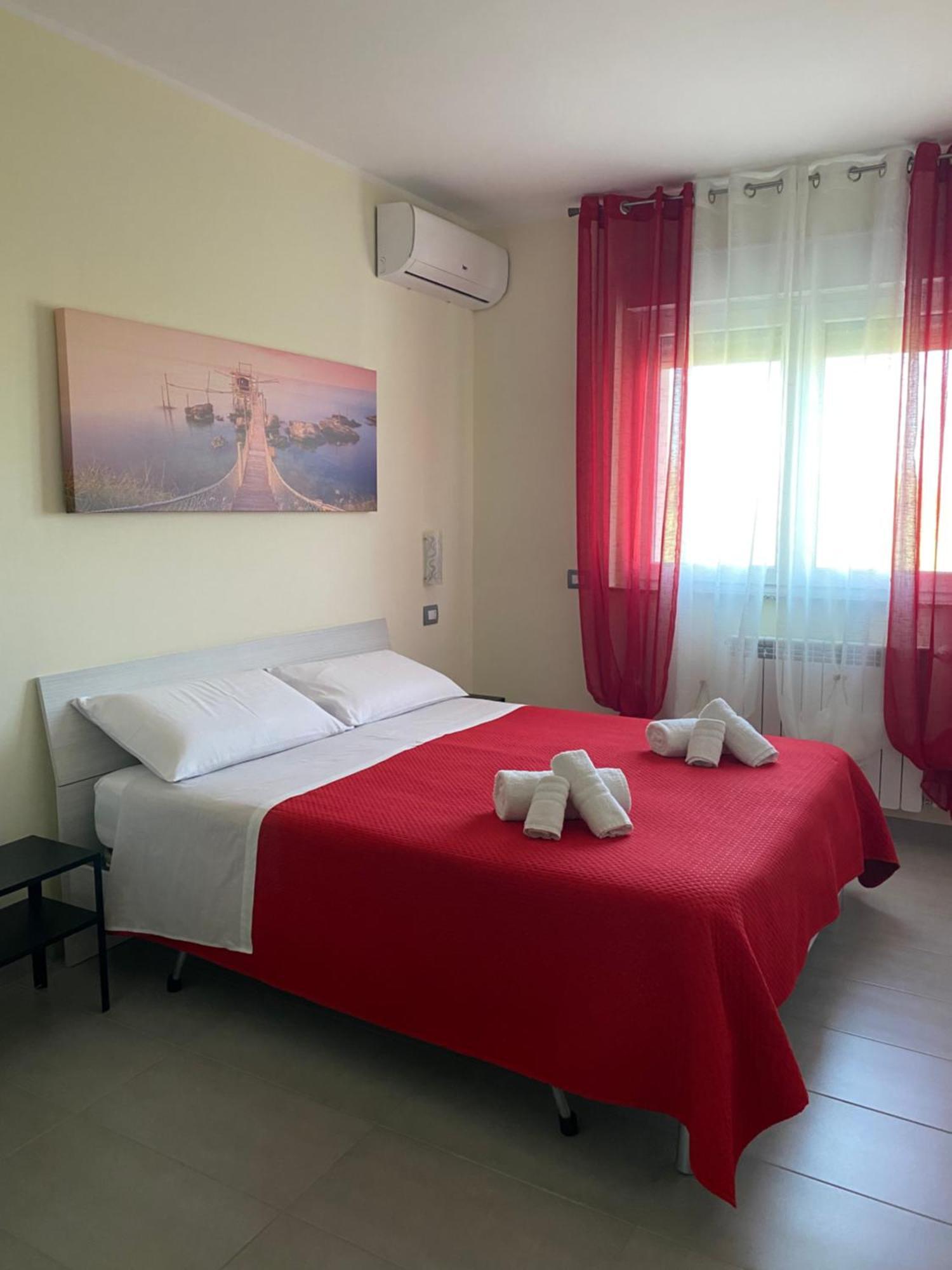 Colline Del Sole Bed and Breakfast San Salvo Buitenkant foto